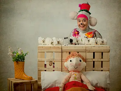 Lili Gruyère nunha escenografía